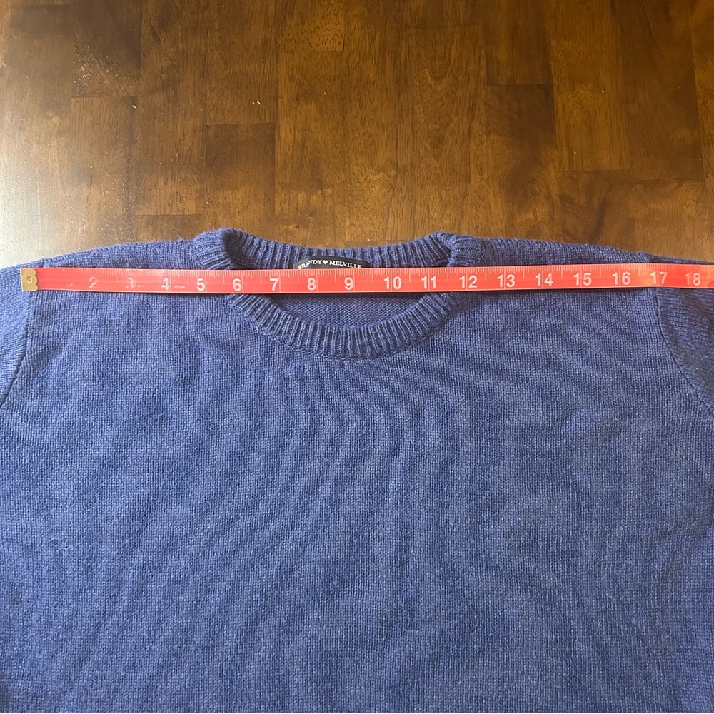 brandy melville blue cropped Francesca sweater in a wool blend - Picture 15 of 16